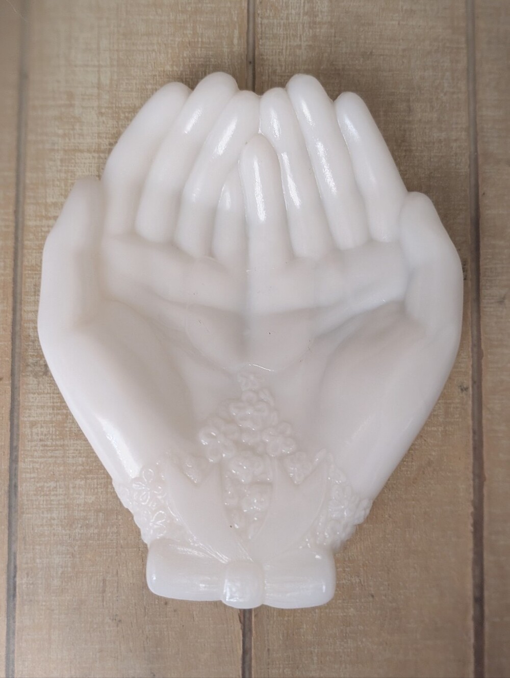 Vintage 70s Avon Milk Glass Open Hands Trinket Dish